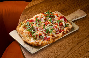 Пиццетта с морепродуктами